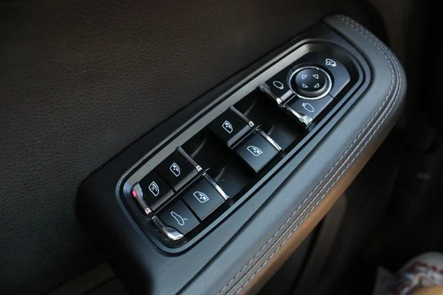 Used 2023 White Porsche T image 7