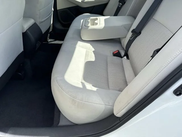 Used 2025 White Nissan 2.5 SV image 15