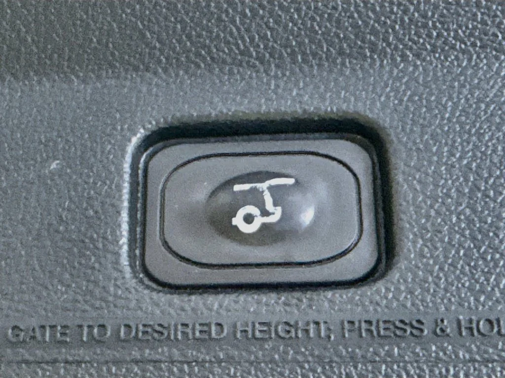 Used 2019 White Ford XLT image 31