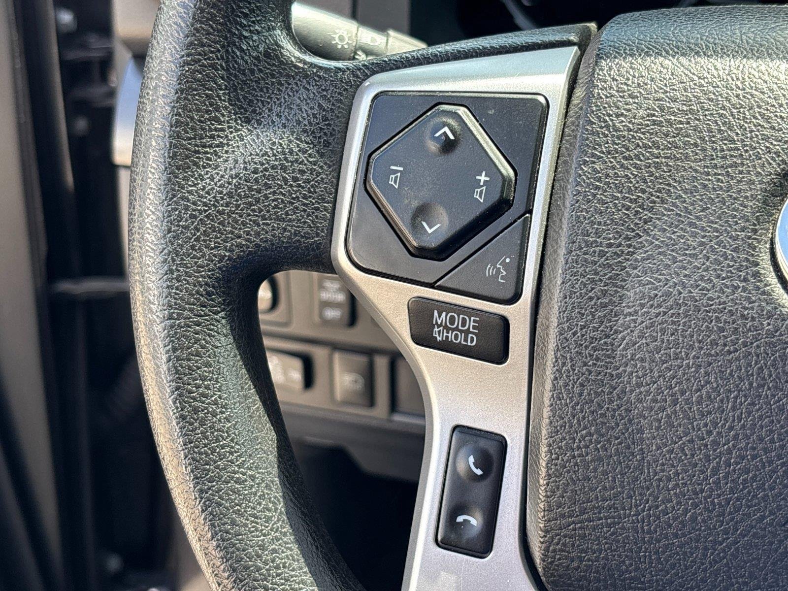 Used 2021 Magnetic Gray Metallic TOYOTA SR5 image 18