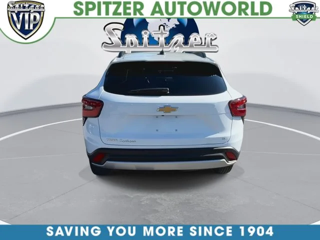 Used 2024 White Chevrolet LT image 8