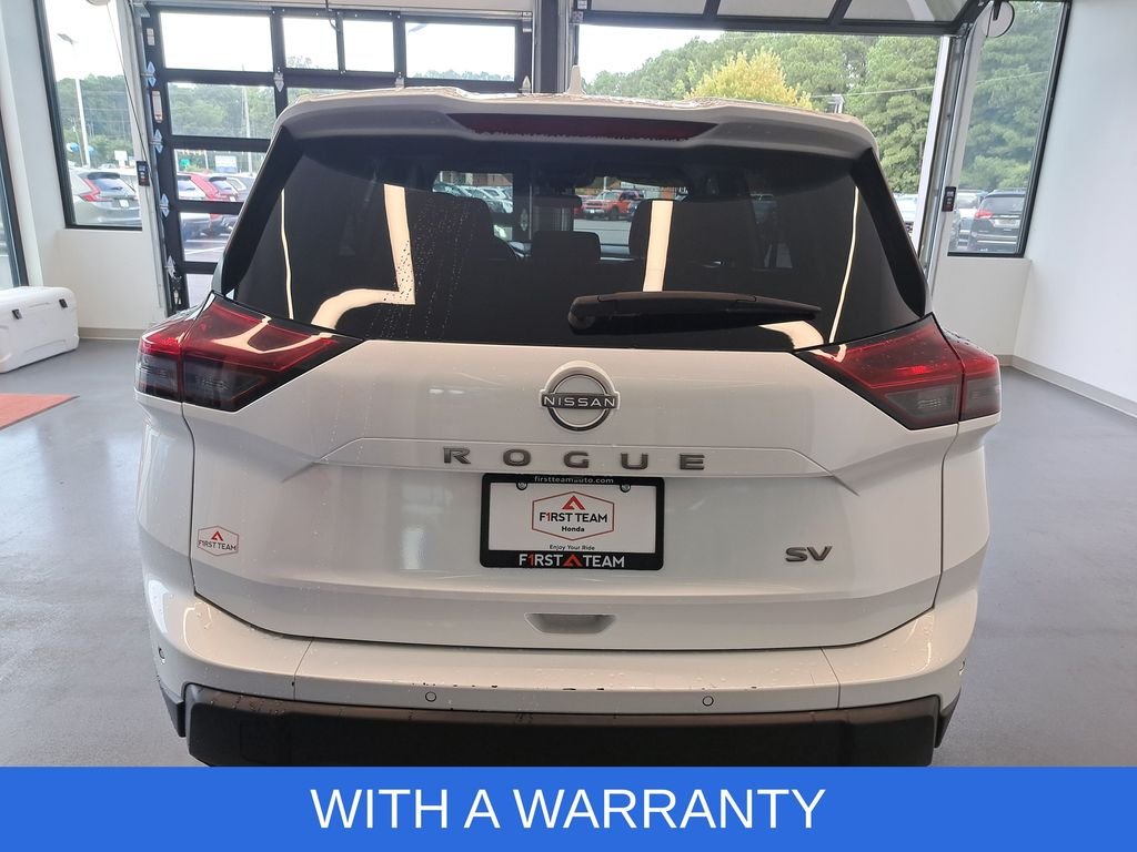 Used 2024 White Nissan SV image 3