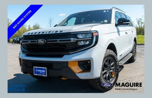 Used 2025 Silver Ford Tremor image 1