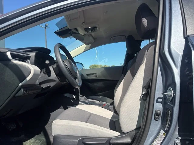 Used 2025  Toyota LE image 4