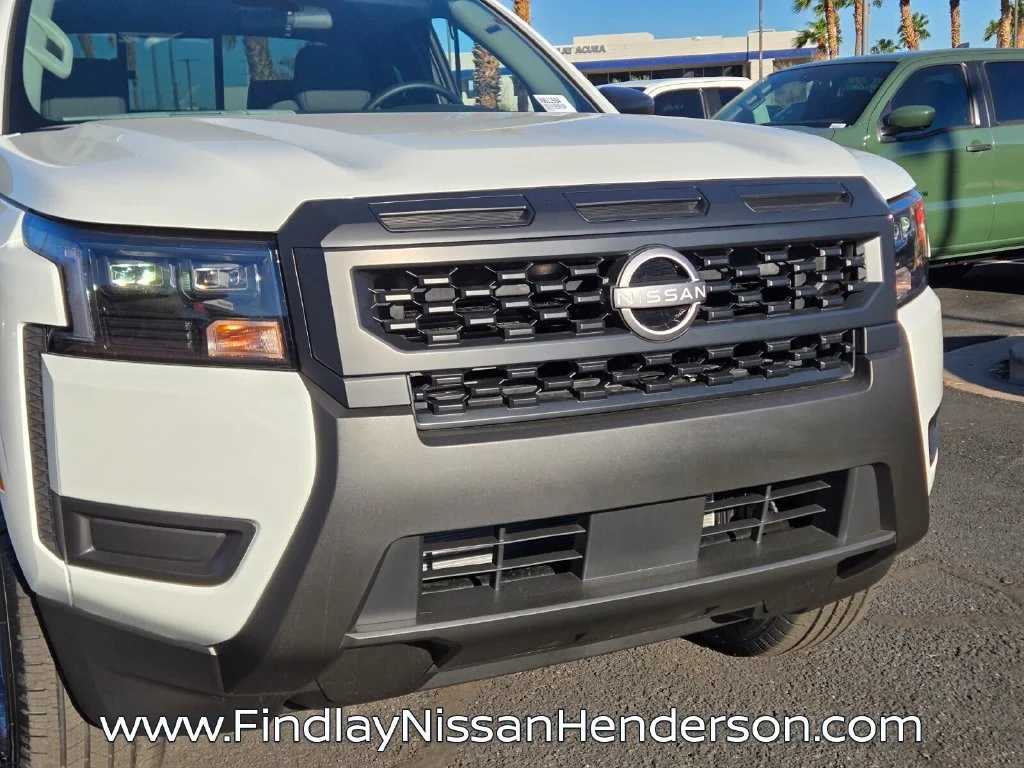 New 2027 Glacier White Nissan King Cab® S image 8