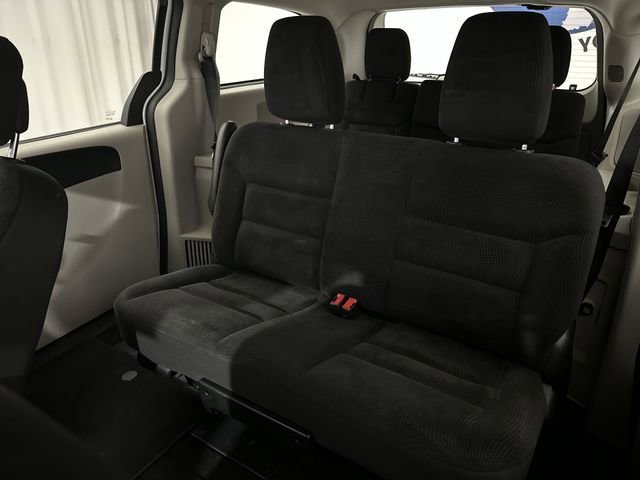 Used 2019 White Dodge SE image 24