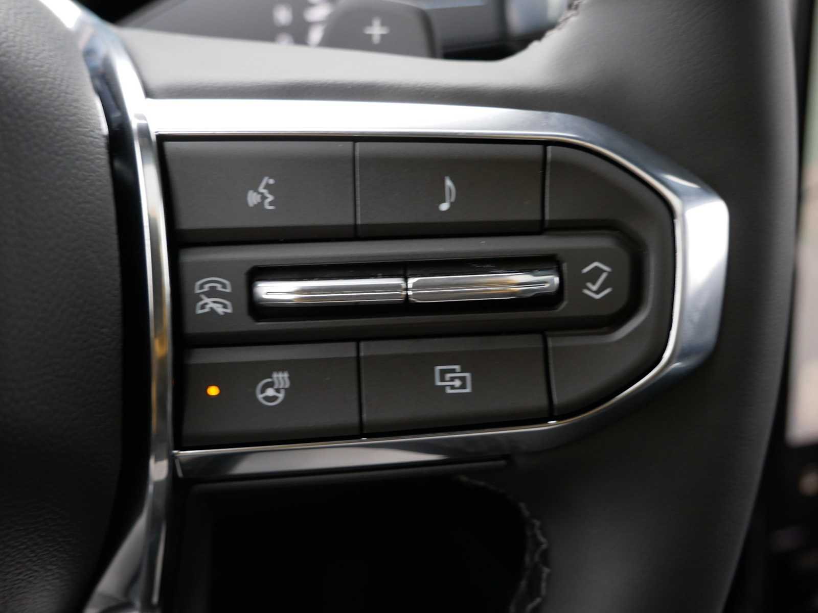 2026 GMC Yukon XL Denali - Photo 23