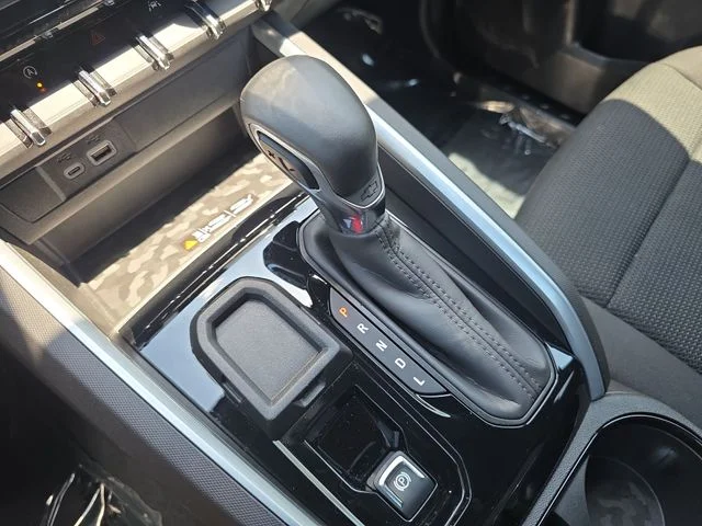 Used 2024 White Chevrolet LT image 26