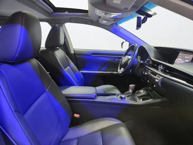 Used 2016 Black Lexus 350 image 22