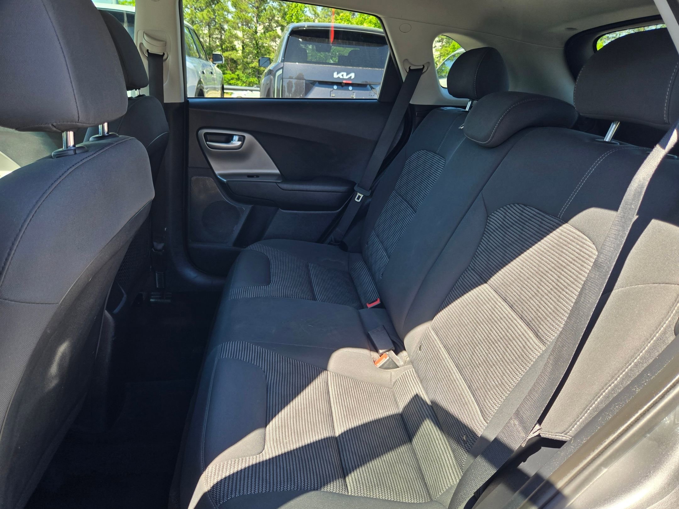 Used 2022 Steel Gray Kia LX image 30