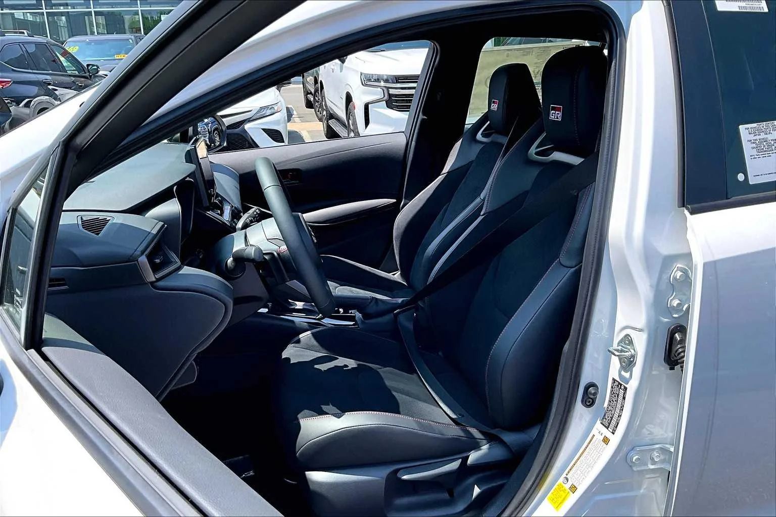 Used 2025 Ice Cap Toyota Premium Plus image 9