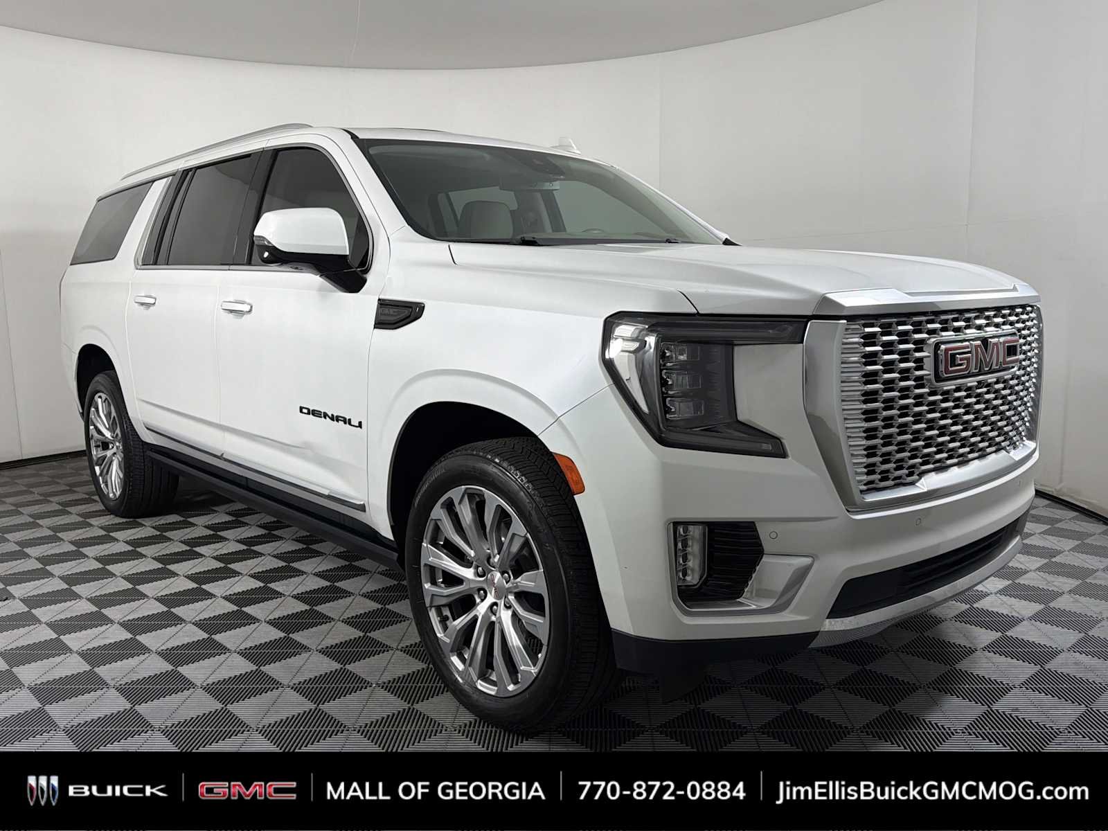 2023 GMC Yukon Denali AWD's photo