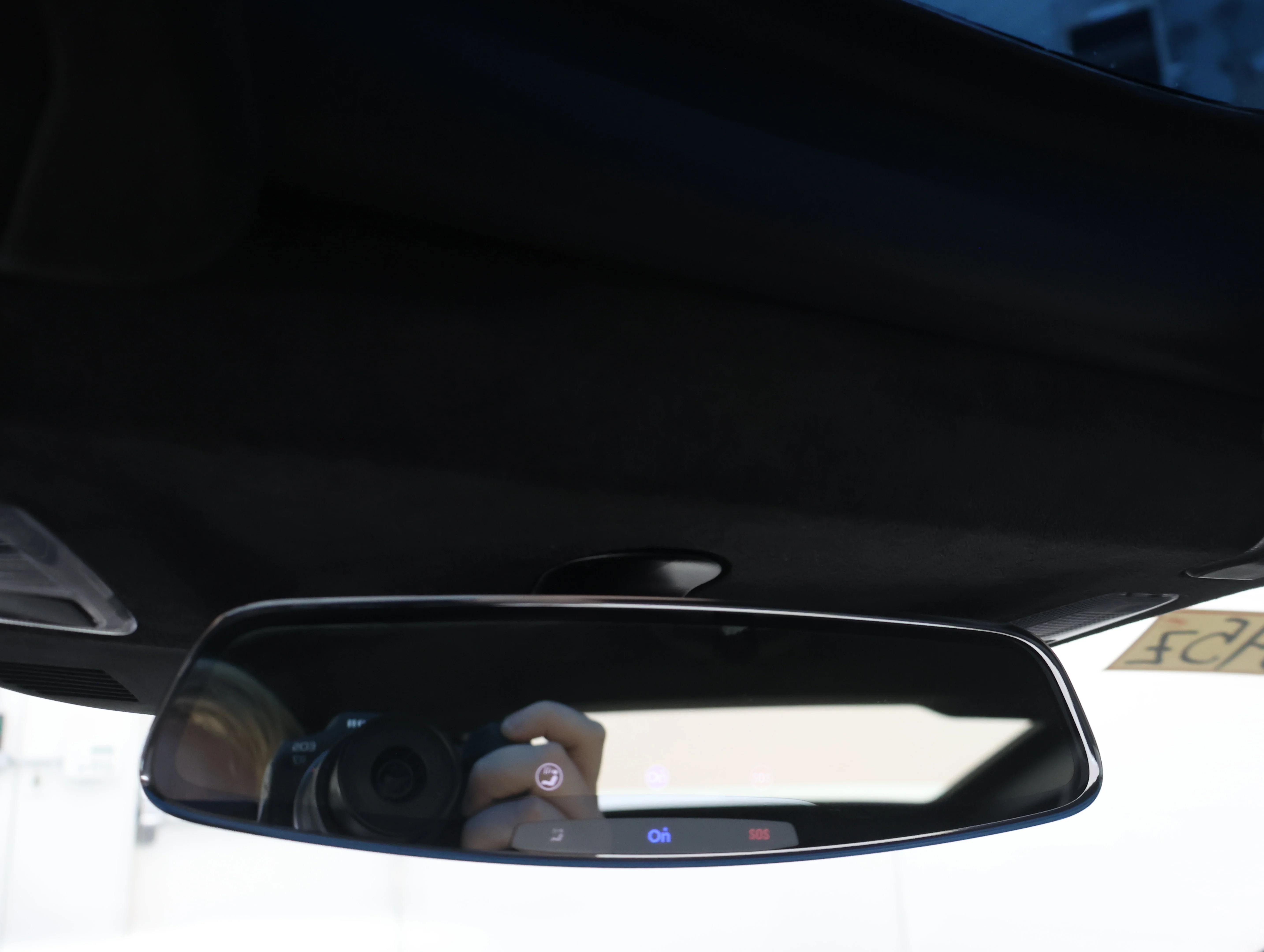 Used 2015 Arctic White Chevrolet Stingray Z51 image 11