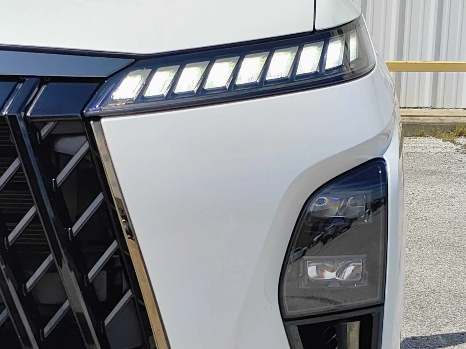 New 2026 RADIANT WHITE INFINITI Sport 4WD image 8