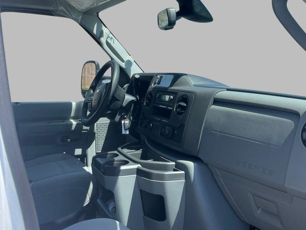 2026 Ford E-Series Cutaway Base - Photo 16