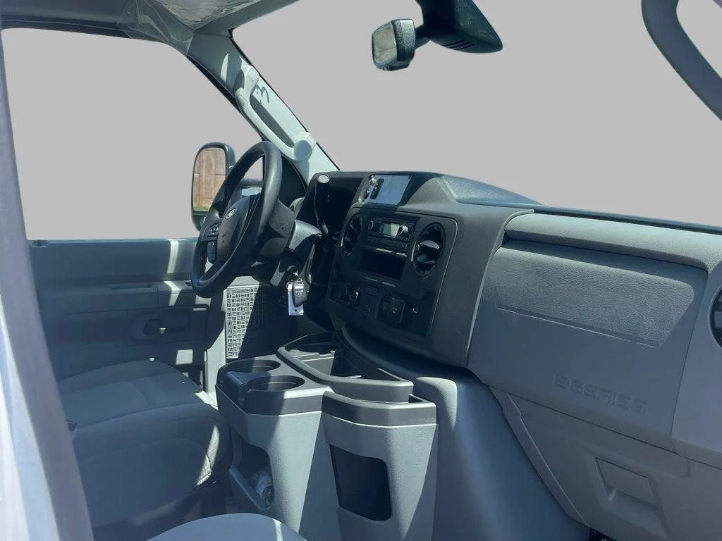 2026 Ford E-Series Cutaway Base - Photo 16