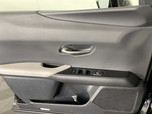 Used 2025 Black Lexus 300h F SPORT Design image 24