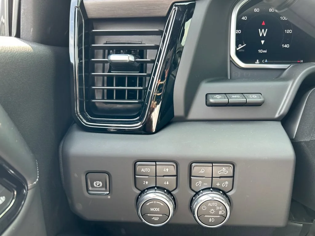 2026 GMC Sierra 2500HD AT4X - Photo 21