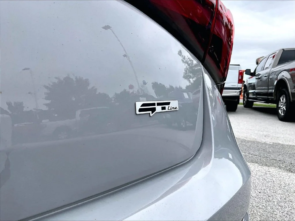 Used 2025 Gray Kia GT-Line image 9