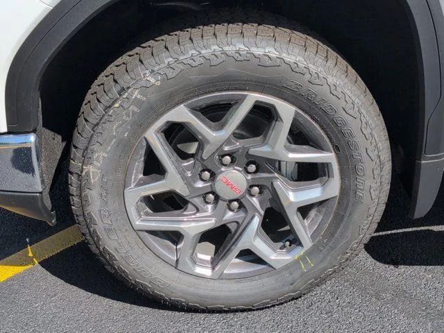 New 2026 Summit White GMC SLT image 22