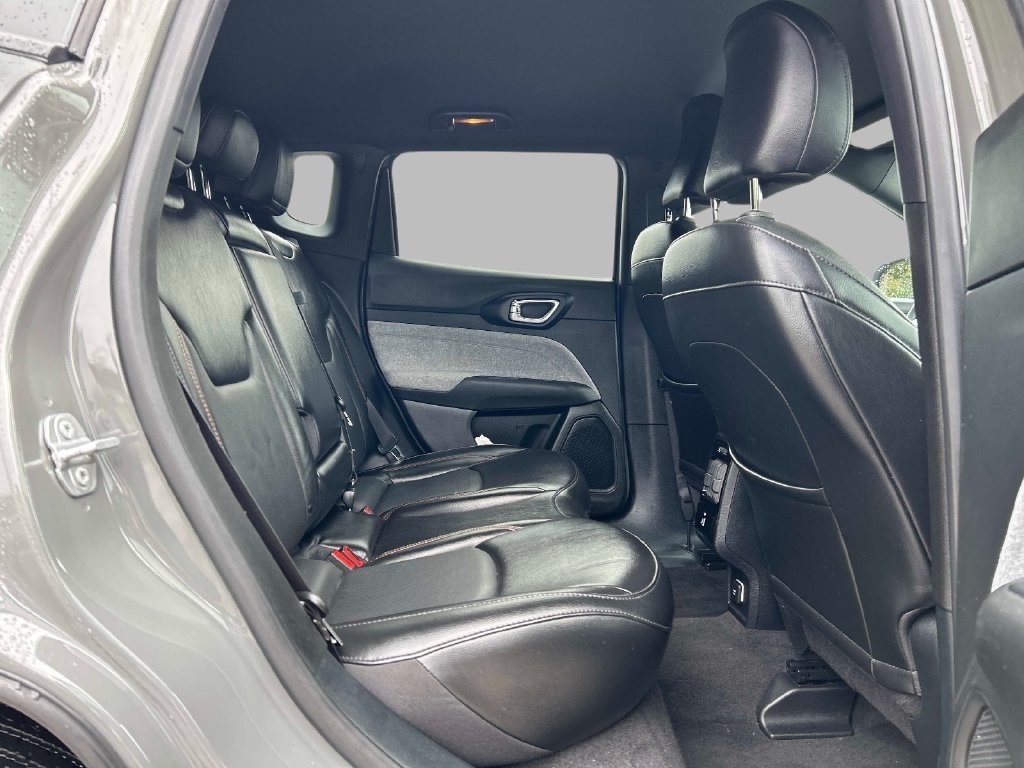 Used 2023 Gray Jeep Latitude Lux image 18