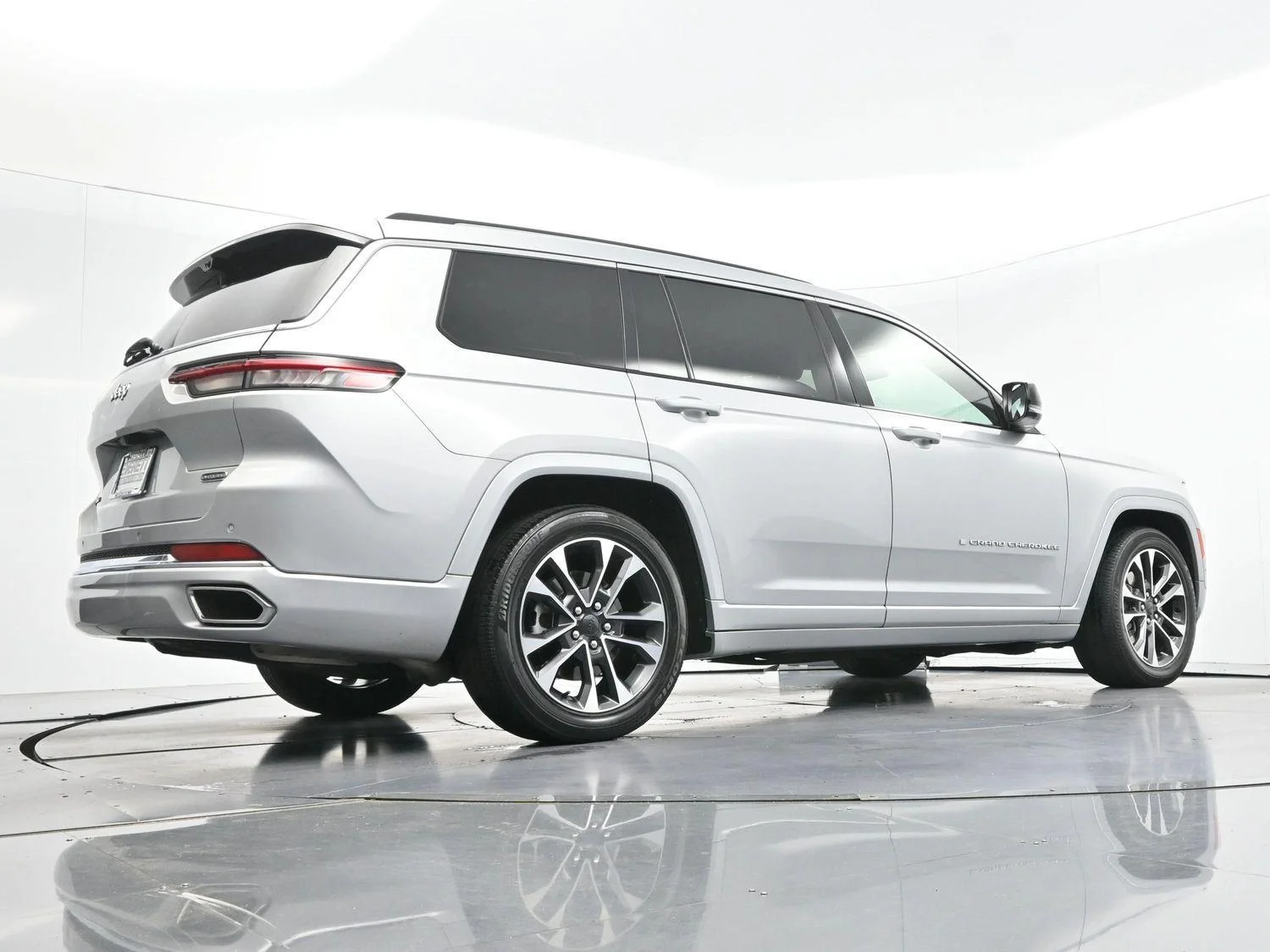 Used 2022 Silver Zynith Jeep Overland image 55