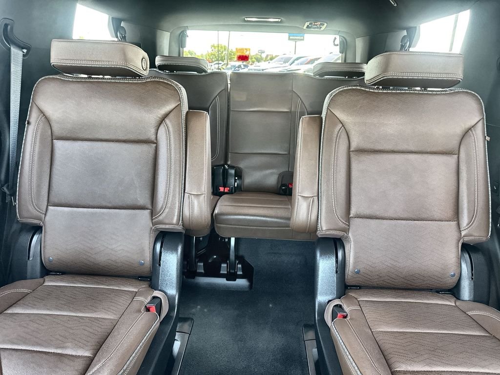 Used 2024 White Chevrolet High Country image 23