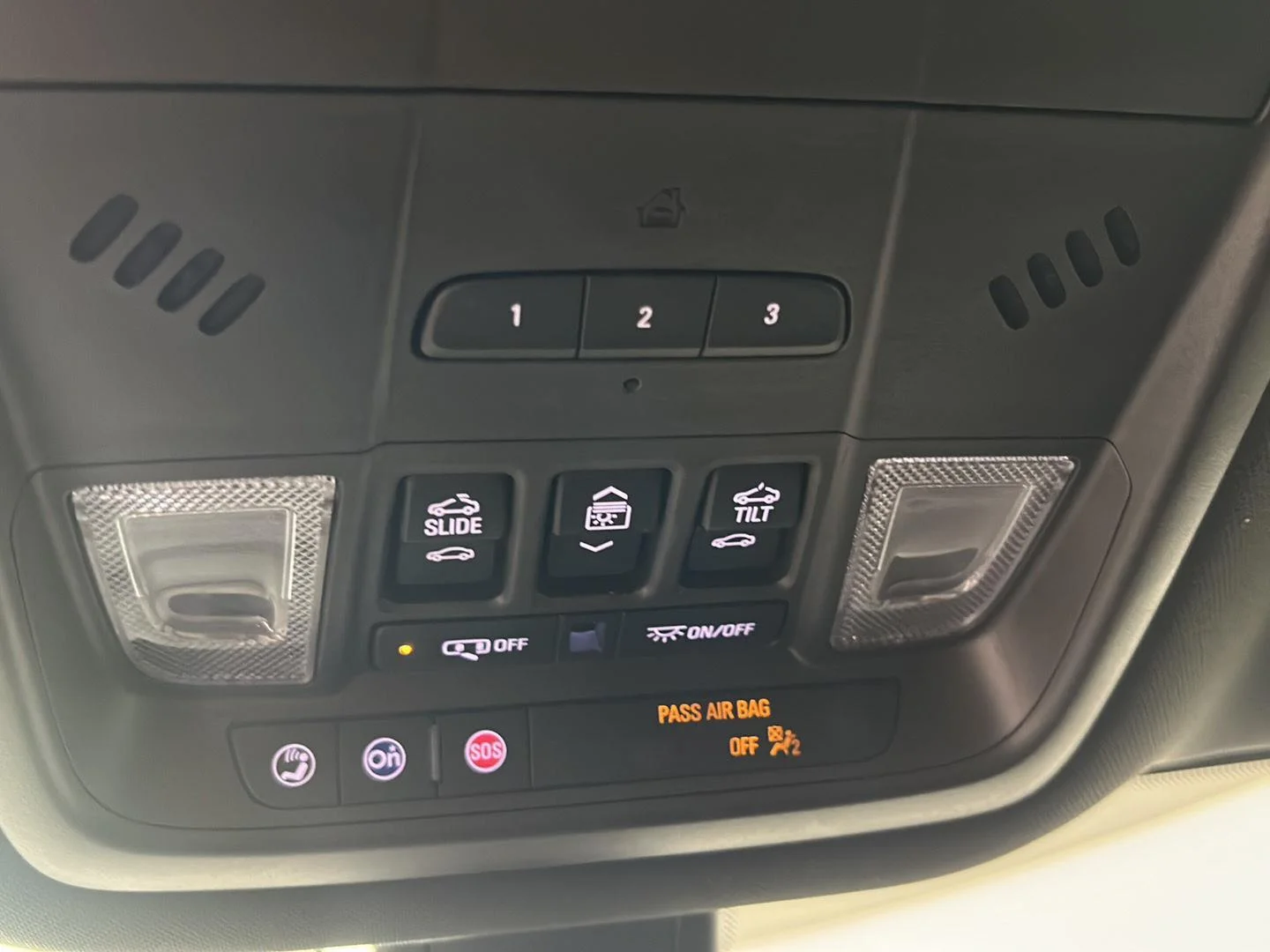 Used 2024 Ebony Twilight Metallic Buick Avenir image 35