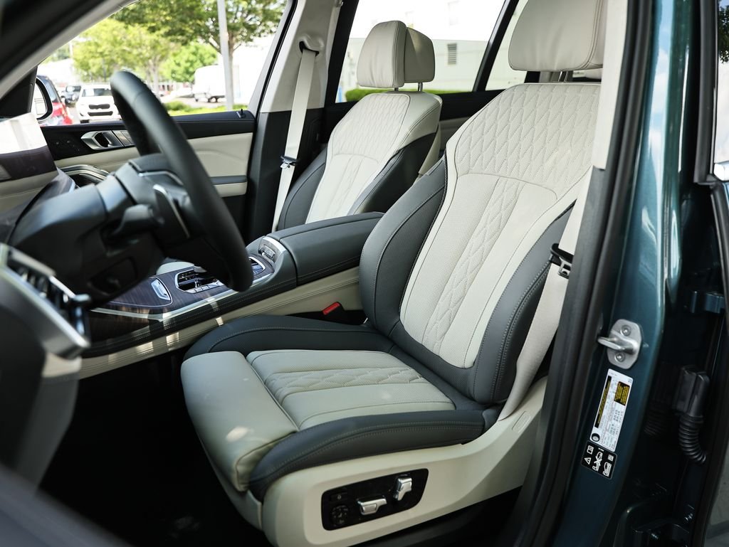 New 2027 Blue Ridge Mountain Metallic BMW xDrive40i image 19