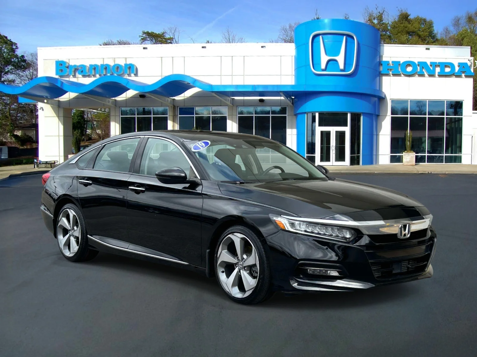 Certified Used 2019 Black Honda Touring 2.0T Auto image 1