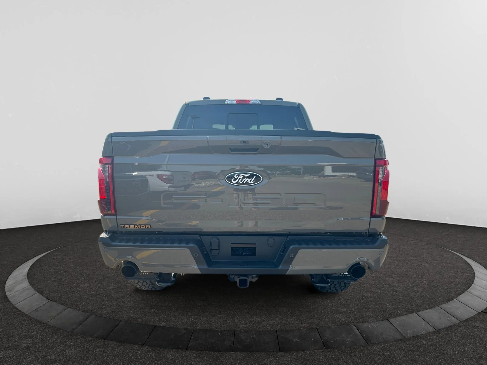 New 2026 Marsh Grey Ford Tremor image 4