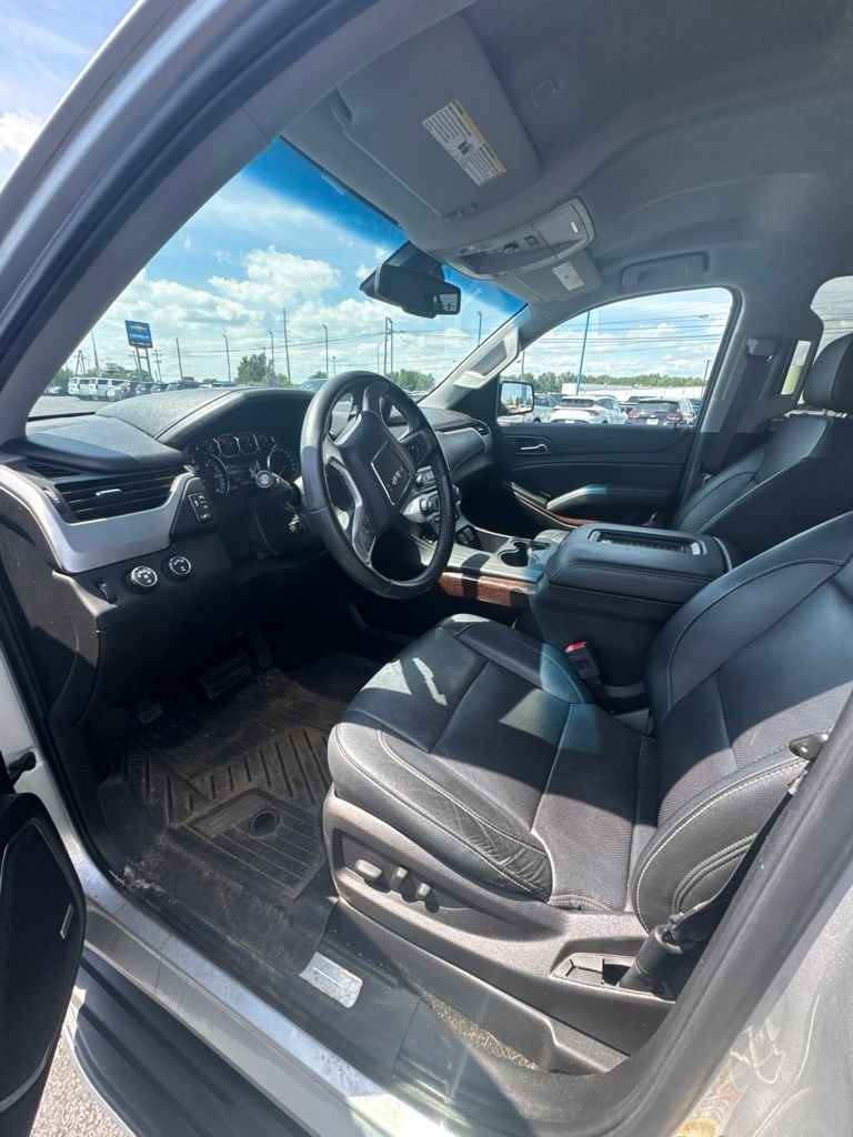 Used 2017 Silver GMC SLT image 7