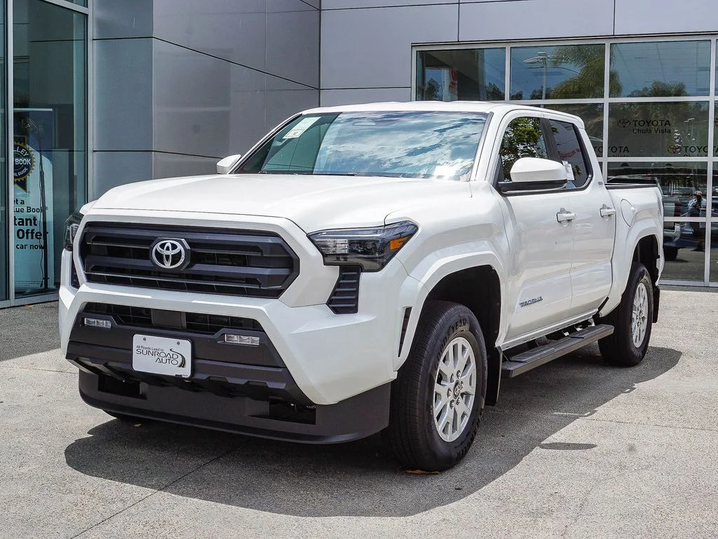 New 2026 Ice Cap Toyota  SR5 image 3