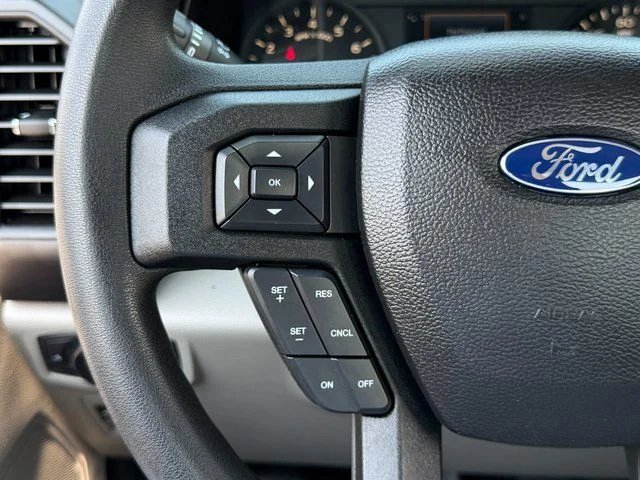 Used 2016 White Ford XL image 17