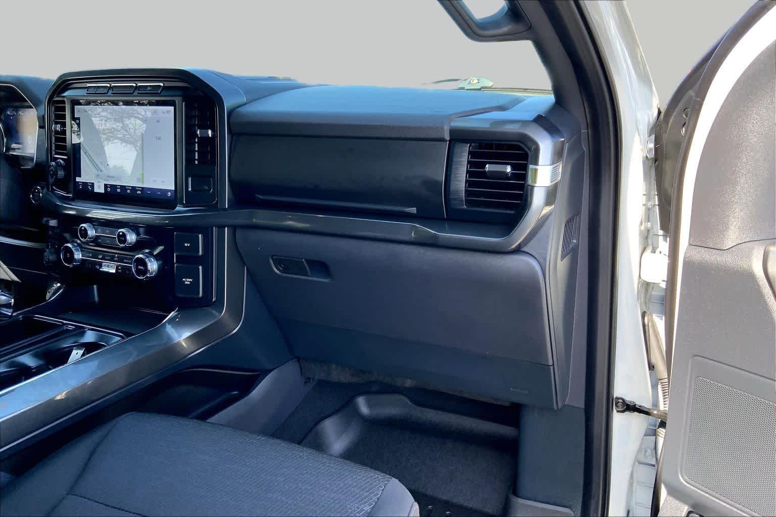 Used 2023 Avalanche Gray Ford XLT image 32