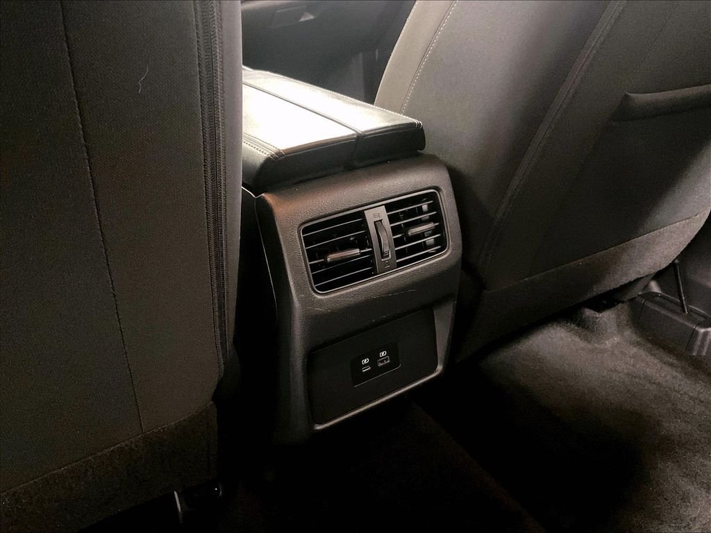 Used 2023 White Nissan SV image 28