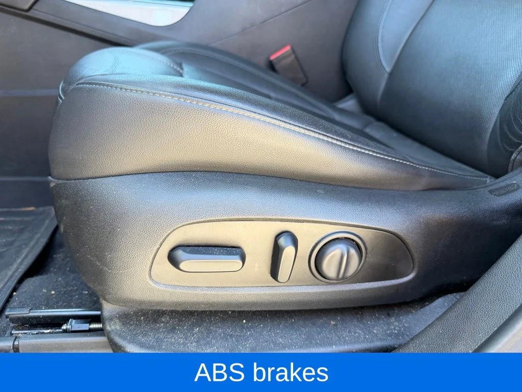 Used 2020 Gray Chevrolet LT image 23