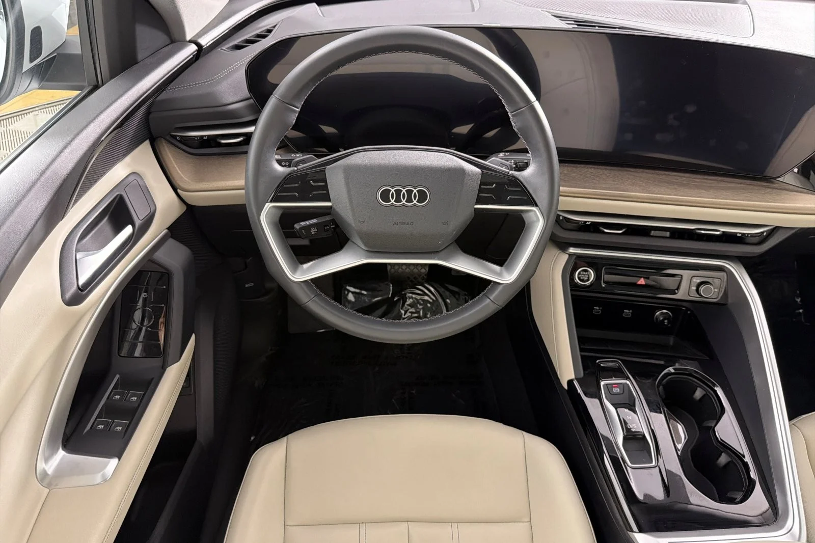 Used 2025 Glacier White Metallic Audi Premium 2.0 TFSI quattro image 13