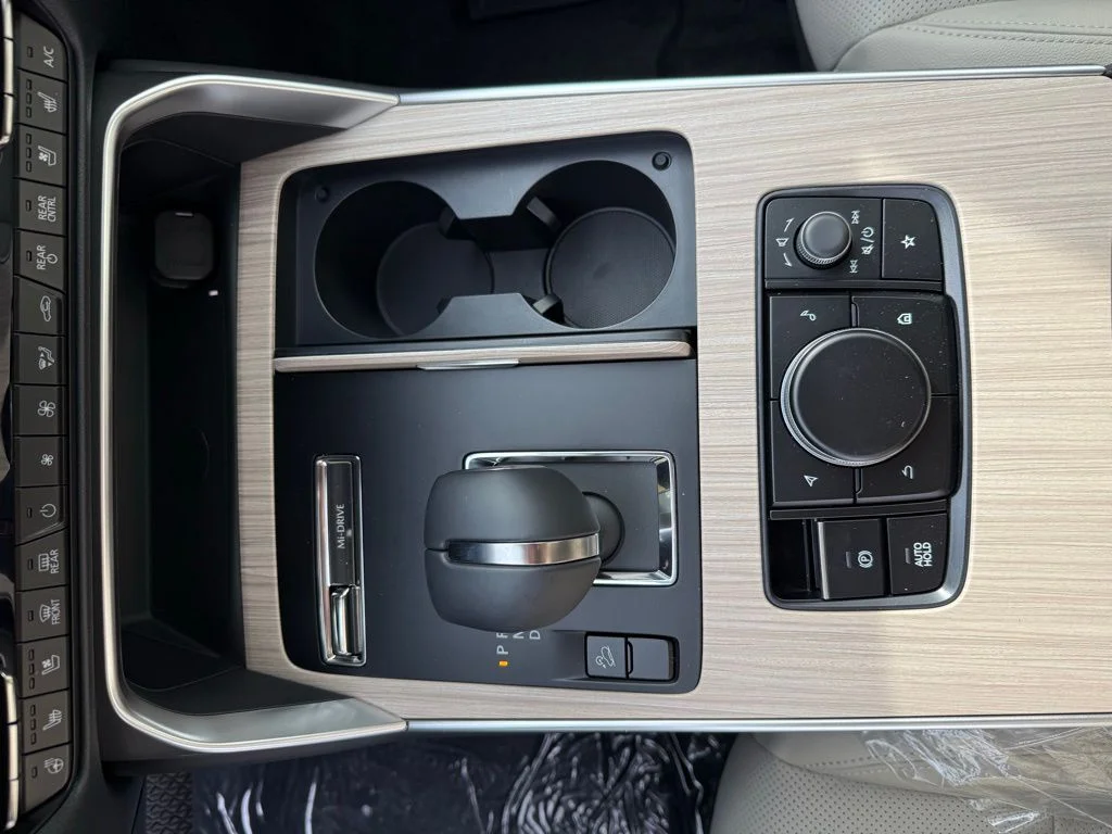 2026 Mazda CX-90 Premium Package - Photo 23