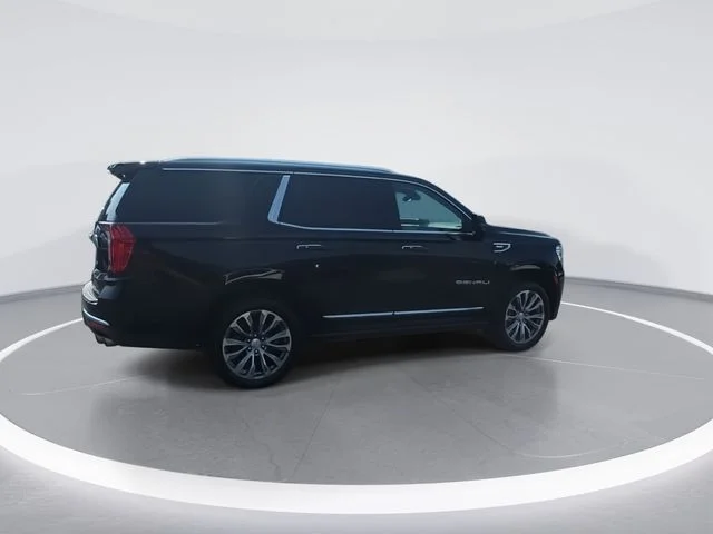 Used 2021 Black GMC Denali image 9