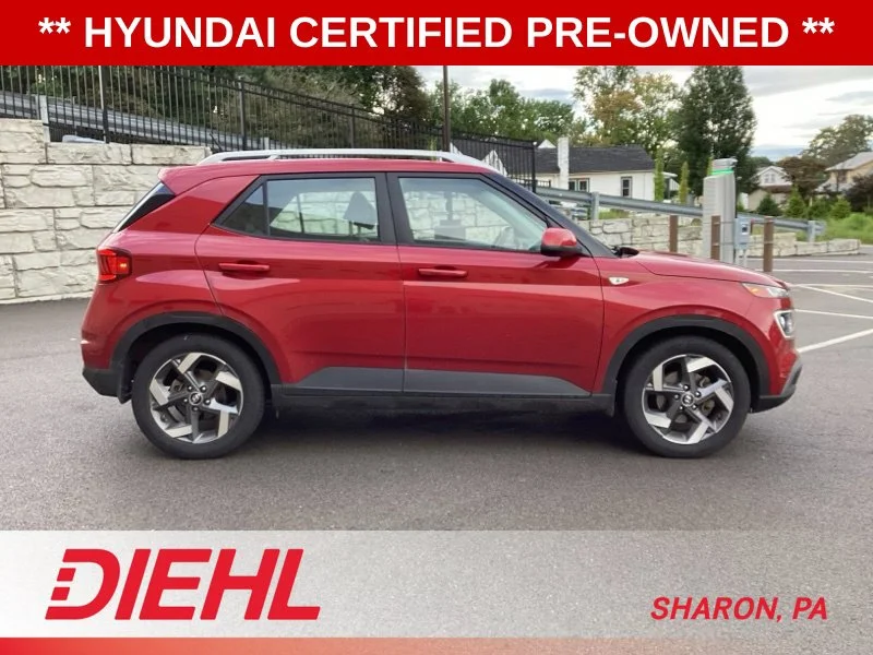 2023 Hyundai Venue Limited - Photo 8