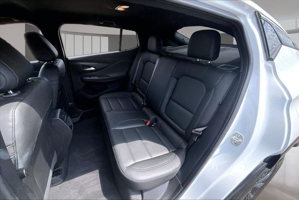 Used 2024 White Buick Sport Touring image 28