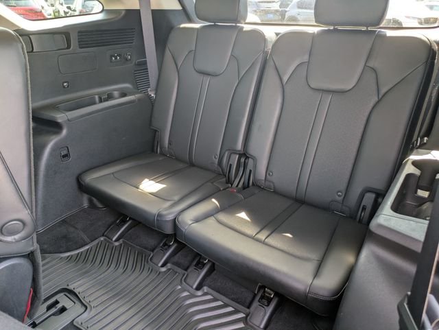 Used 2023 White Kia SX image 33