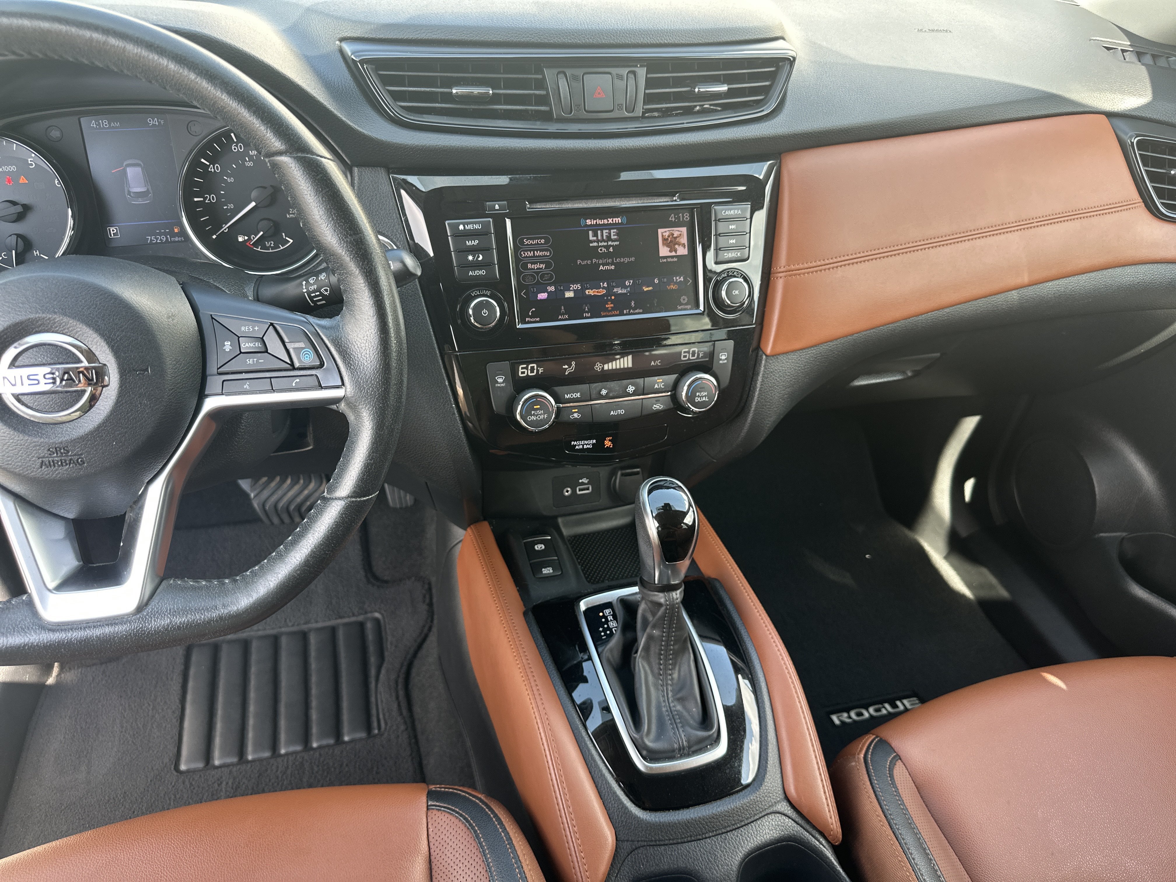 Used 2019 Pearl White Tricoat Nissan SL image 25