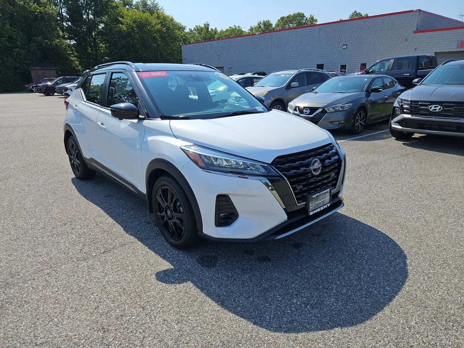 Used 2024 White Nissan SR image 1