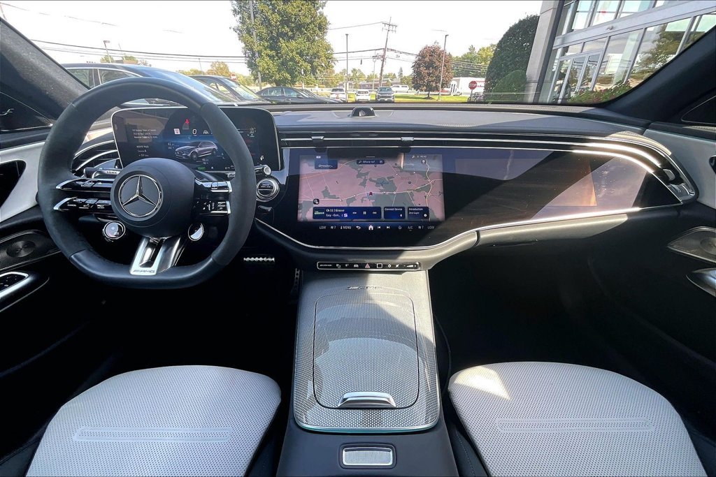 New 2026 MANUFAKTUR Moonlight White Metallic Mercedes-Benz E 53 AMG® image 5
