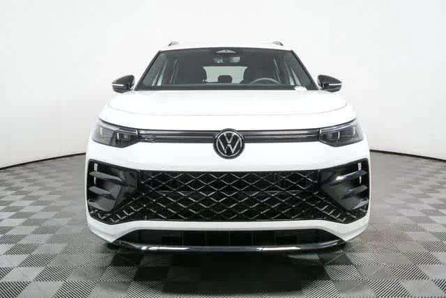 New 2026 Opal White Pearl Volkswagen SE R-Line Black image 33