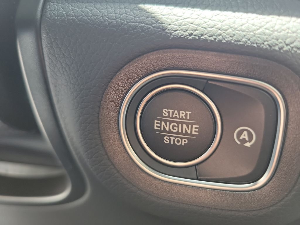 New 2026 Selenite Grey Metallic Mercedes-Benz GLE 450 image 32