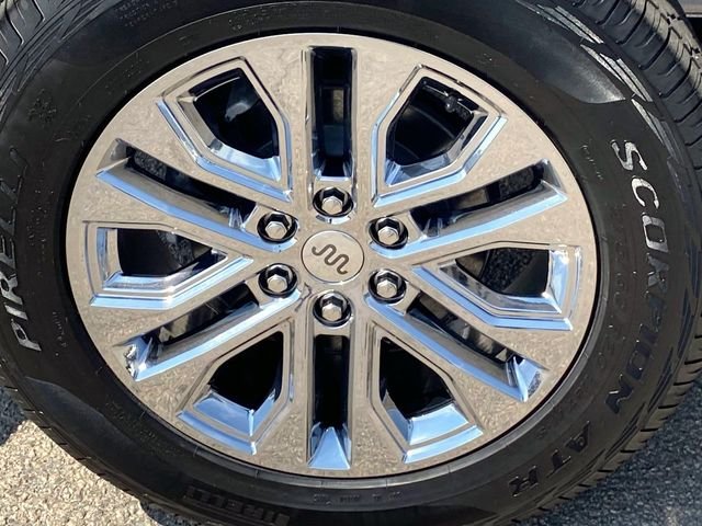 Used 2025 White Ford King Ranch image 33
