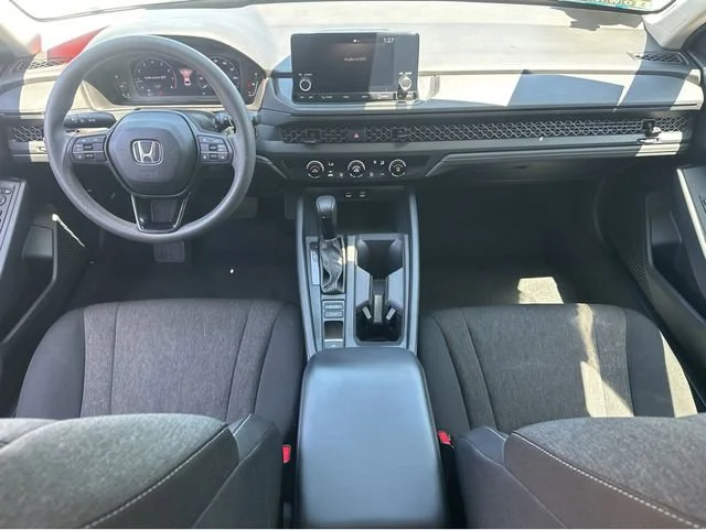 Used 2023 White Honda LX image 17
